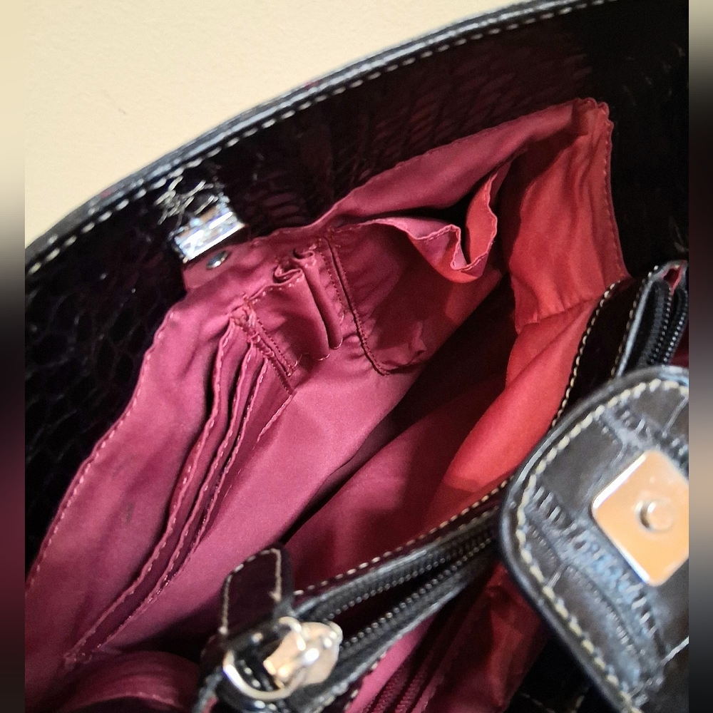 Tommy Hilfiger Black Croc Faux Leather Like Handbag - Picture 9 of 11